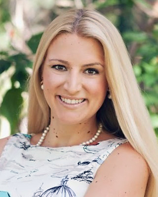Amanda Metcalf, MA, CLC Amanda Metcalf, MA, CLC